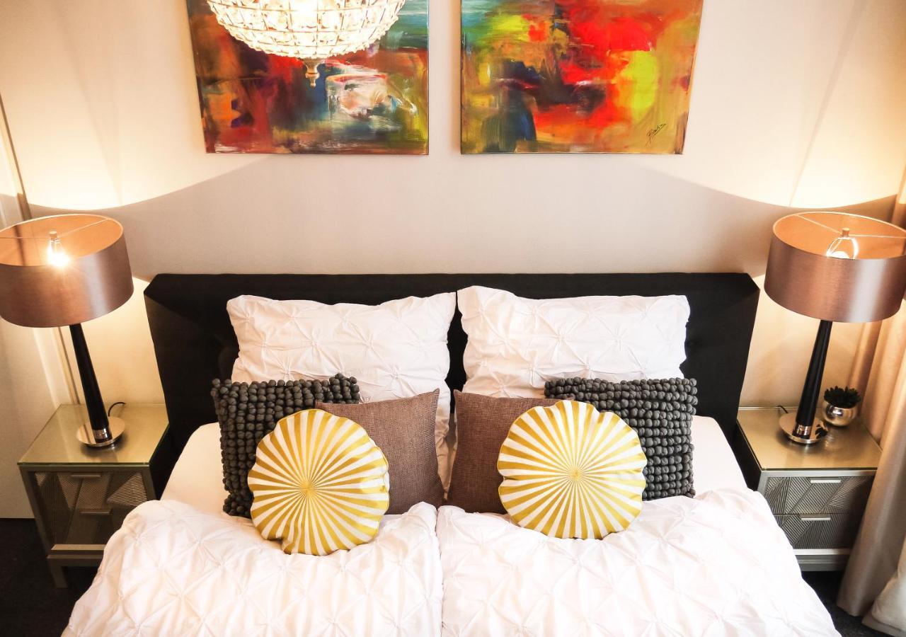 Comfort And Style In City Center With Ensuite Bathroom On Schaafenstrasse Кёльн Экстерьер фото