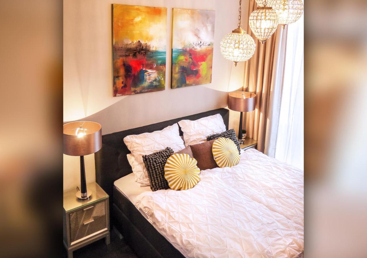 Comfort And Style In City Center With Ensuite Bathroom On Schaafenstrasse Кёльн Экстерьер фото