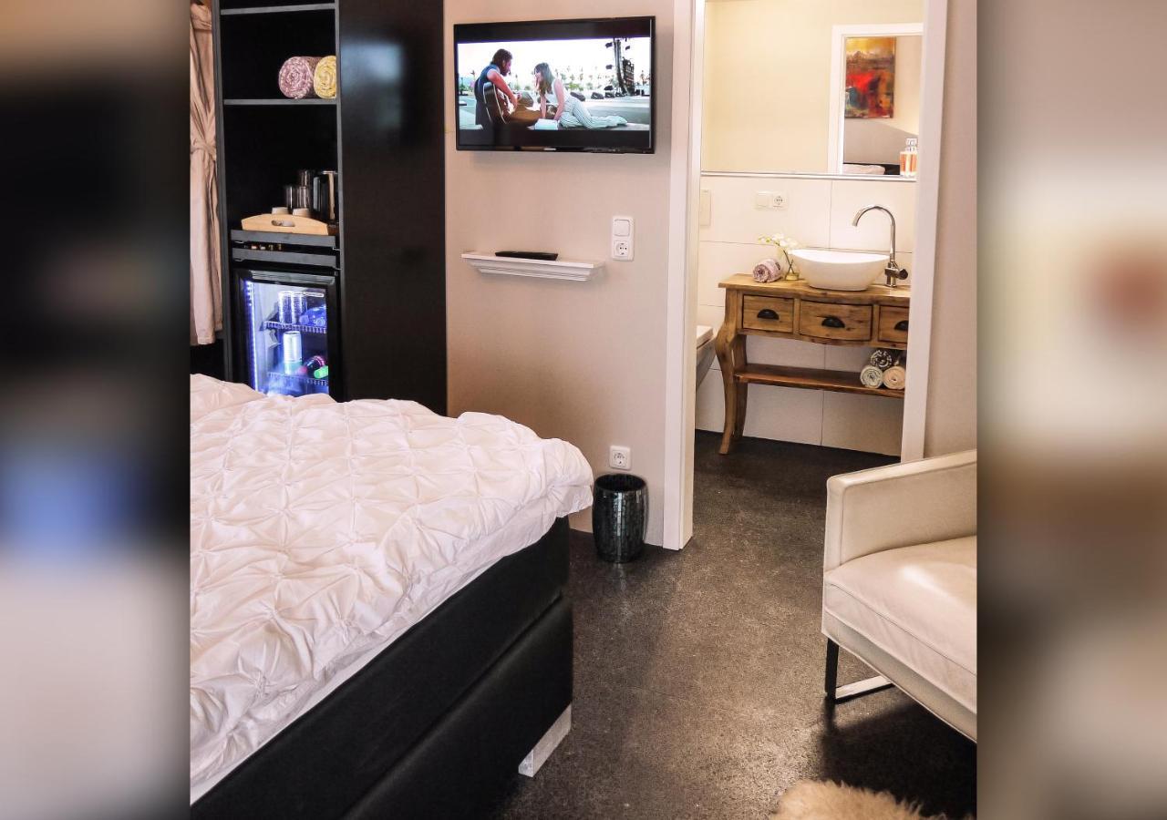 Comfort And Style In City Center With Ensuite Bathroom On Schaafenstrasse Кёльн Экстерьер фото