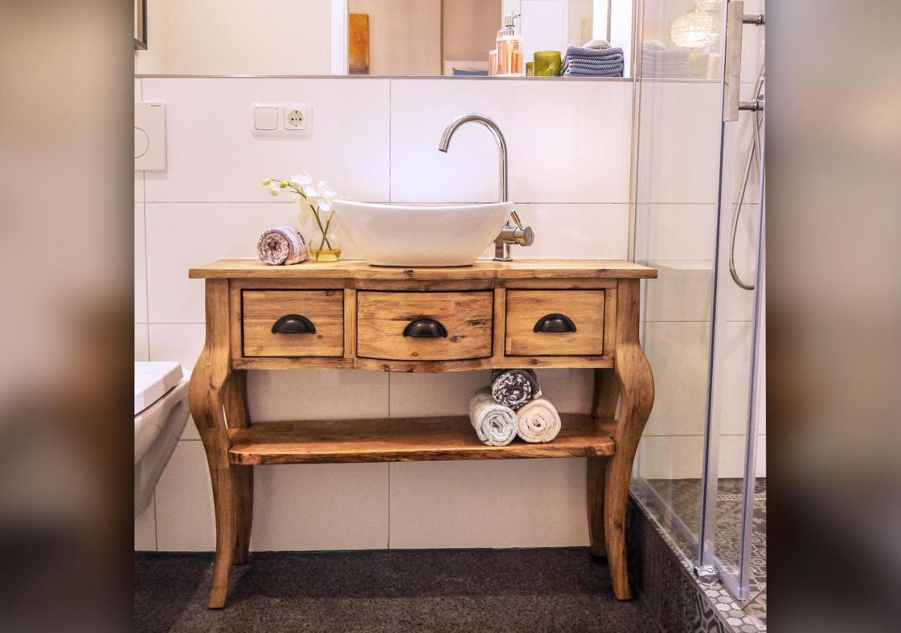 Comfort And Style In City Center With Ensuite Bathroom On Schaafenstrasse Кёльн Экстерьер фото